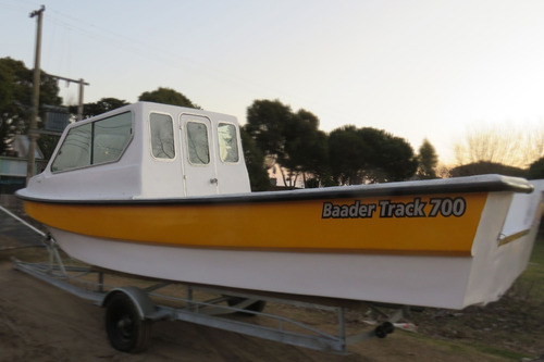 Imagen 6 de 10 de Baader Track 700 Cabinada Scout Embarcacion Muy Comoda