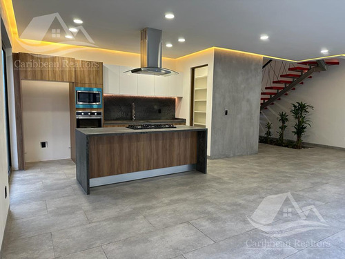 Casa Nueva En Venta En Via Cumbres Cancun