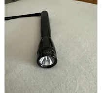 Comprar Linterna Maglite Mini 14 Lumens  Color Negro Utiliza 2 X Aa 