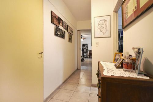 Venta Block Departamentos 4 Ambientes Cocheras Villa Real Apto Credito