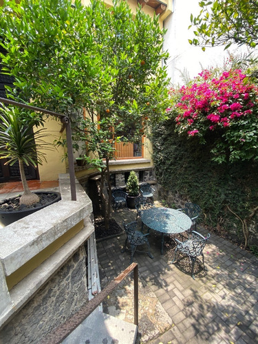 Imagen 5 de 30 de Casa Estilo Mexicano Contemporáneo En Jardines En La Montaña