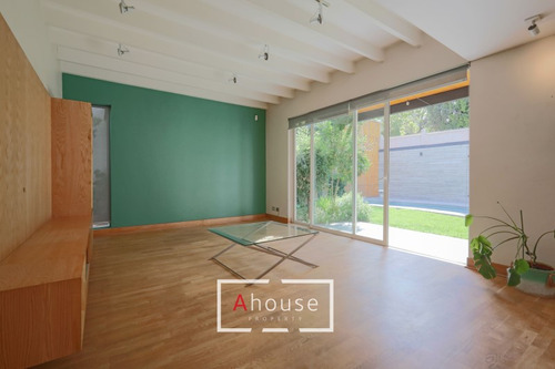 Hermosa Casa En Venta La Reina Alta