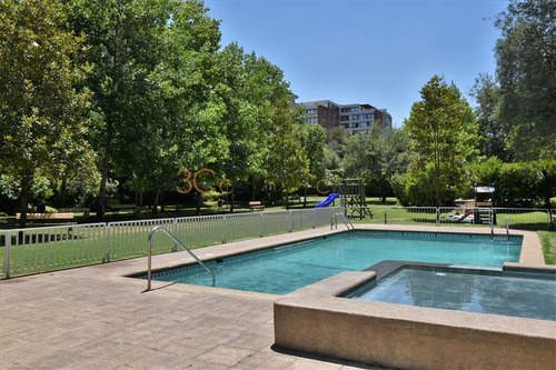Parque Privado / Las Condes / Cantagallo