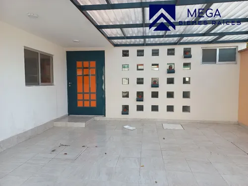 Casa En Venta En Fracc. Los Nogales Residencial Durango