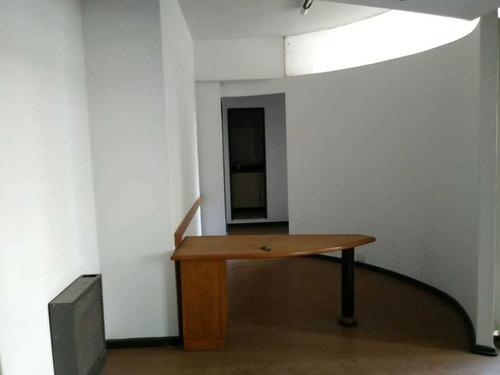 Imagen 2 de 9 de Venta Oficina Ubicada En El Edificio Bolsa De Comercio - Orden De Venta