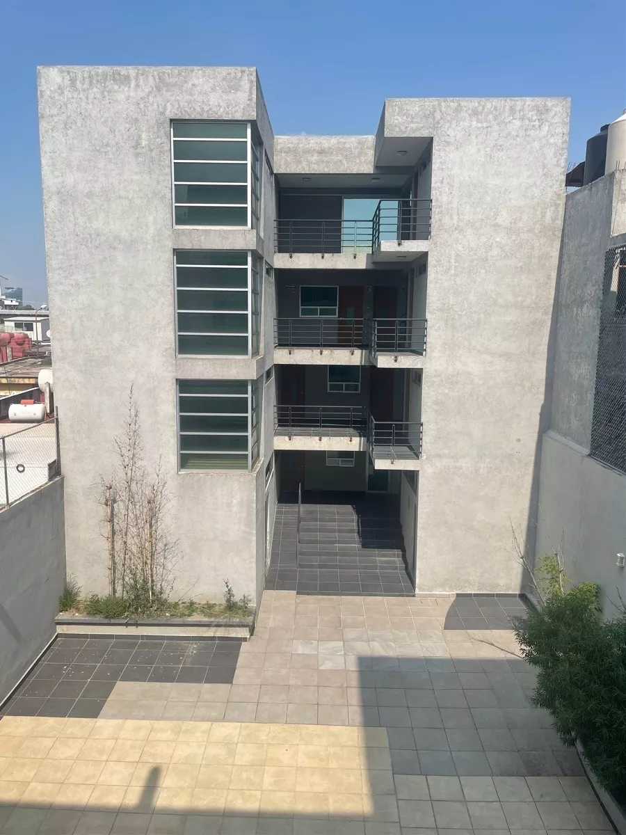 Edificio En Renta Puebla La Noria Con Más De 30 Espacios De