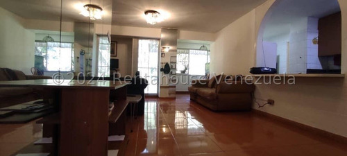 Apartamento En Venta En Sanra Mónica   Lsig   24-16660