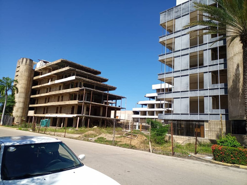 Imagen 10 de 15 de Venta Complejo Hotelero En Obra Gris Tiene Casino Activo, En La Isla De Margarita. Inf. Ma.fda. Varela 0424-1045413