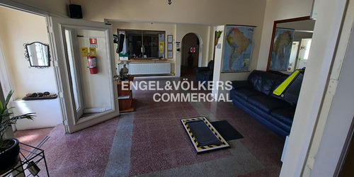 Casa Hostal En Venta De 17 Dorm. En Santiago