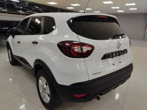 Imagen 5 de 15 de Renault Captur 1.6 Life 2019