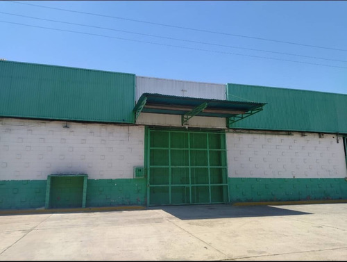 Imagen 2 de 11 de Johanna Castillo Alquila 04145951217 Galpon En La Zona Industrial