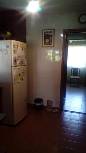 Se Vende En San Bernardo Centro Chalet Tres Ambientes Dos Dormitorios F: 9337