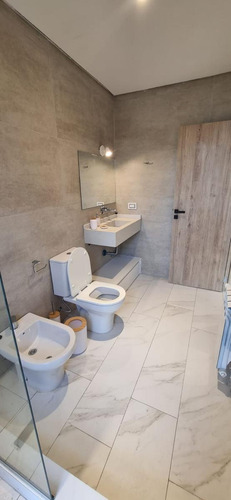 Casa De 6 Dormitorios Y 8 Baños Piscina Climatizada Maritimo Ii