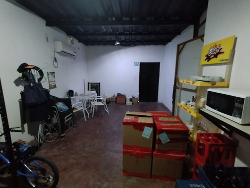 Imagen 10 de 11 de Local Comercial Con Fondo De Comercio