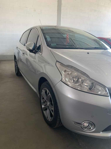 Peugeot 208 1.6 Feline 2013