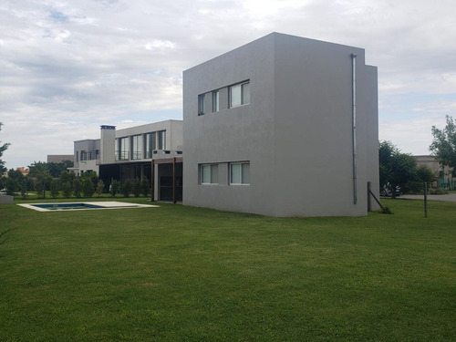 Imagen 17 de 19 de El Cantón, Barrio Puerto - Escobar