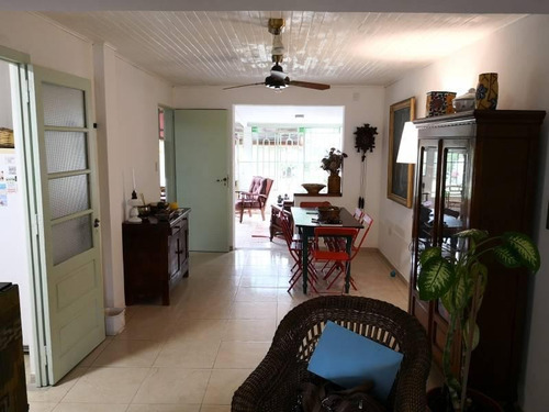 Imagen 6 de 23 de Casa De Dos Dormitorios, Un Baño, Escritorio, Amplio Jardin