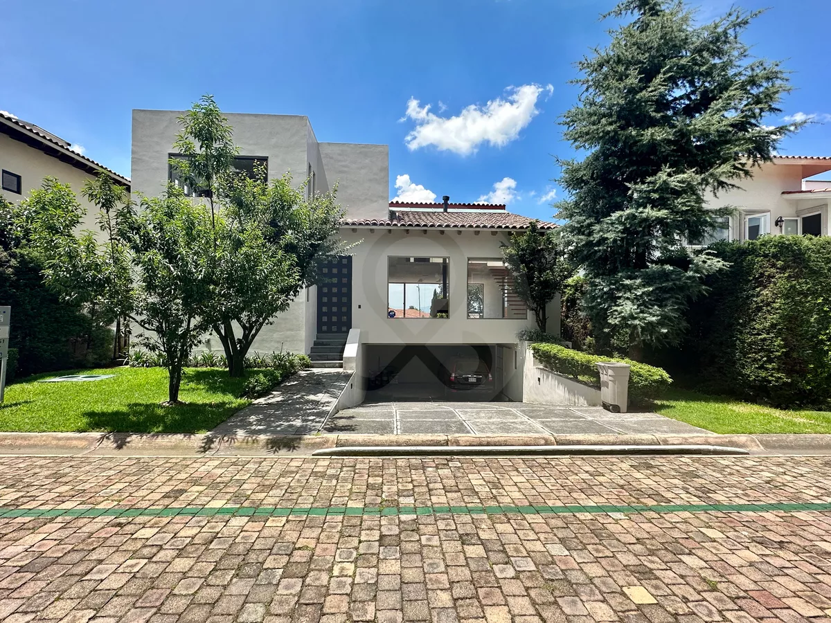 Casa En Venta En Club De Golf Los Encinos