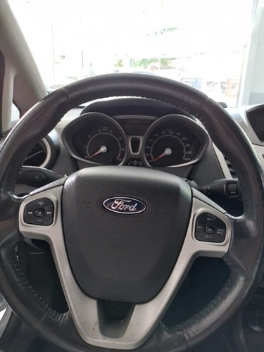Imagen 15 de 15 de Ford Fiesta Kinetic Design Titanium