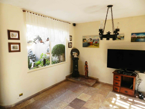 Imagem 15 de 25 de Ótima Casa Térrea Com Lindo Jardim - Reo81017