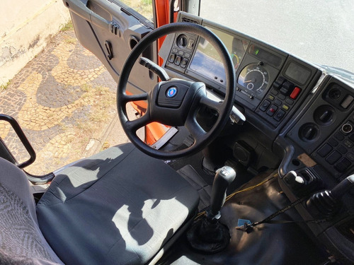 Imagem 12 de 15 de Scania- P340- 4x2 - 2006/06-laranja- Oportunidade Única