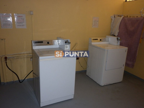 Imagen 16 de 26 de Apartamento De 3 Dormitorios A La Venta En Pinares