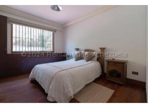 #24-23325 Exclusivo Apartamento En Colinas Del Tamanaco
