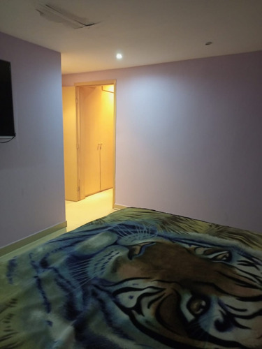 Venta Espectacular Town House Margarita 135mts2/5h/4b/2pe. Lesamo