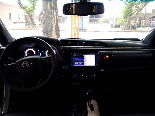 Imagen 18 de 24 de Toyota Hilux 2020 2.8 Cd Srx 177cv 4x4 At