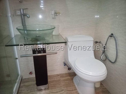 Yoselin Cabesas Vende Apartamento En Res El Mirador, 3h-2b Yc 25-16619