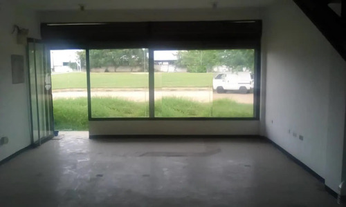 Imagen 3 de 7 de Local En Alquiler Metro Sur 75 Mts2 / En Buenas Manos