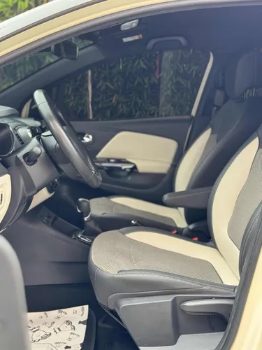 Renault Captur 2.0 Intens Automática