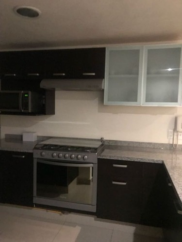 Venta Departamento De Lujo En Zona Residencial