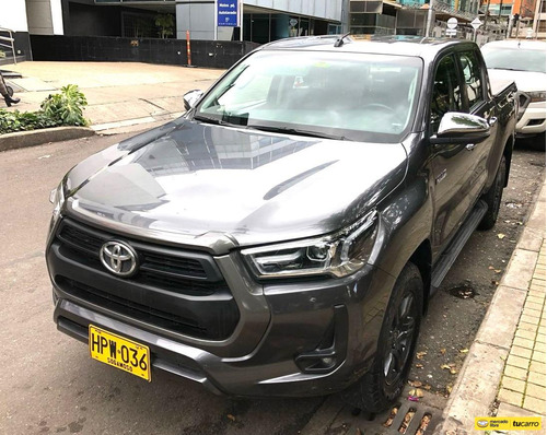 Toyota Hilux 2.4