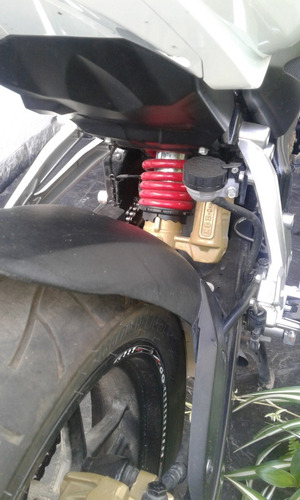 Moto Rouser 200