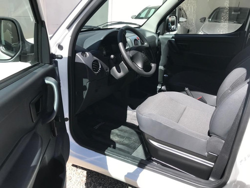 Imagen 10 de 12 de Citroën Berlingo 1.6 Nafta Bussines 75cv - 2022 - 0 Km