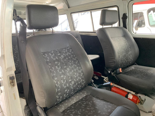 Volkswagen Kombi 1.6 STD 8V