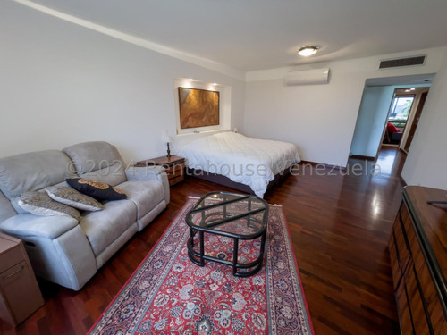 Ss: Vende Apartamento 24-28320 En San Roman De 253,81 M2, 3h/5b/3pe