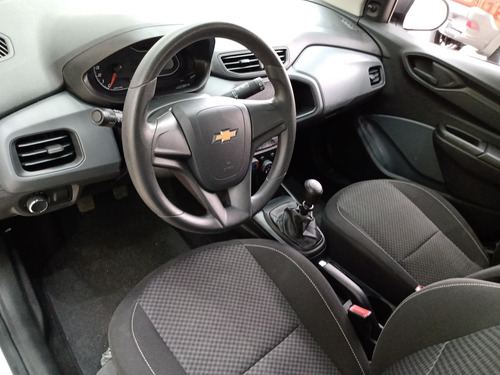 Chevrolet Onix Onix Hatch Joy 1.0 8v Flex 5p Mec. Flex Manu