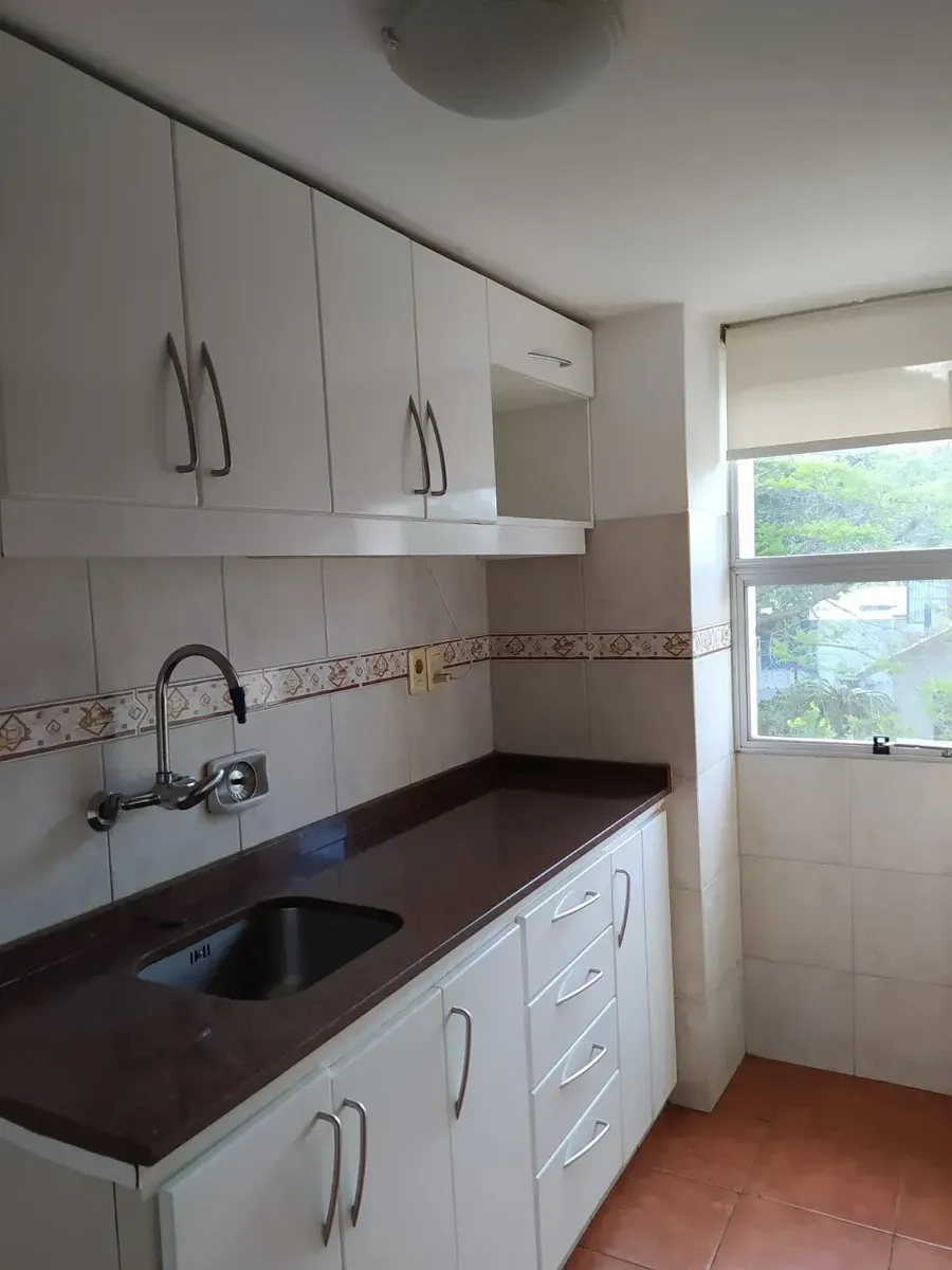 Alquiler Apartamento Tres Dormitorios En Brazo Oriental · Foto 2