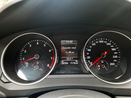 Volkswagen Vento 2.5 Luxury 170cv 2017