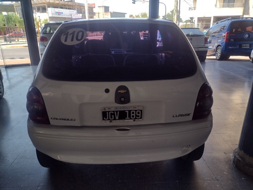 Imagen 9 de 15 de Chevrolet Corsa 2010 1.4 Classic