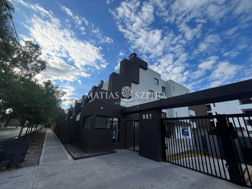 Monoambiente Patio Y Parrilla Estrenar Complejo Ameneties