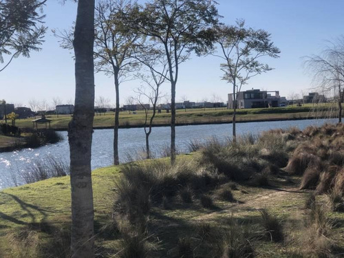 Imagen 6 de 8 de Lote De 656 M2 En Venta En El Barrio Riberas!!