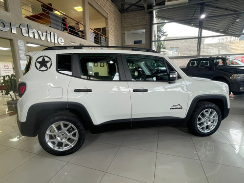 Imagen 6 de 13 de Jeep Renegade Sport At