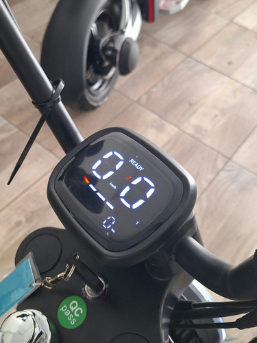 Motofeel Gdl - Luqi Seal @motofeelgdl