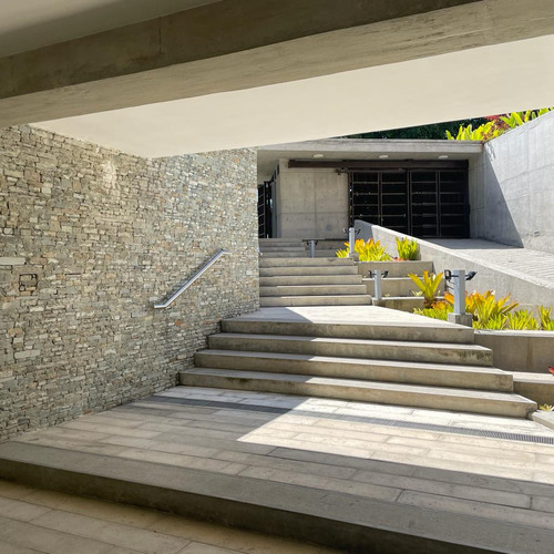 Edificio Residencial En Venta 5.255 M2 - Urb. Chulavista