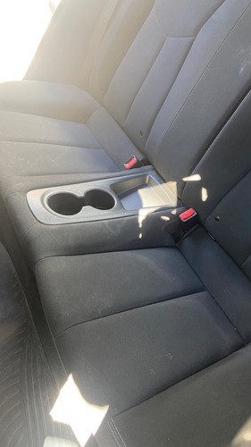 Hyundai Veloster 1.6 6at 130cv