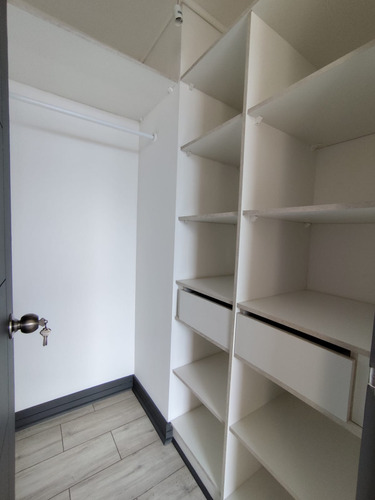 Ref:73692** 2 D 2 B Estacionamiento + Bodega $ 560.00