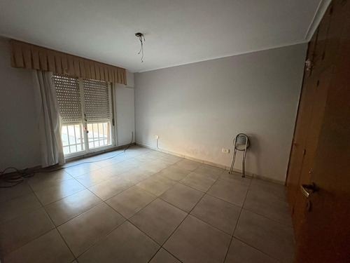 Casa En Venta En Poeta Lugones, Apta Crédito, 4 Dor, 2 Baños